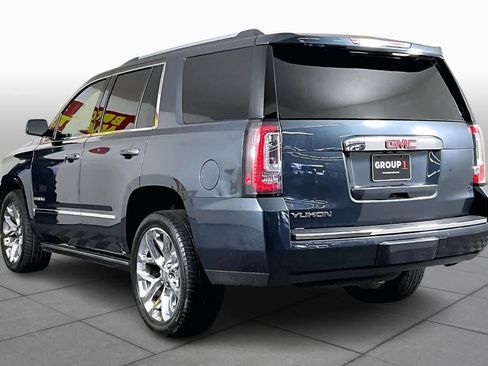 Used 2020 GMC Yukon Denali w/ Denali Premium Package image 11