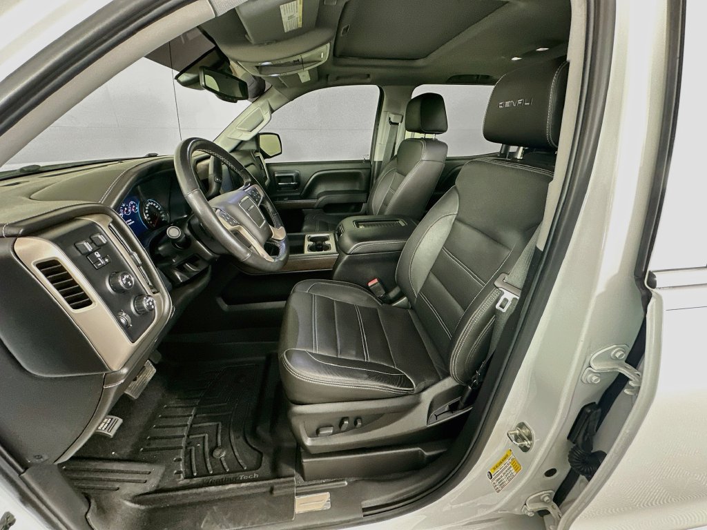 Used 2018 GMC Sierra 1500 Denali w/ Denali Ultimate Package AWD/4WD image 30