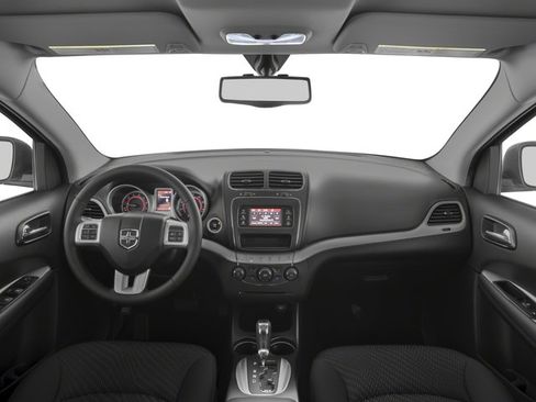 Used 2018 Dodge Journey SXT w/ Connectivity Group FWD image 8
