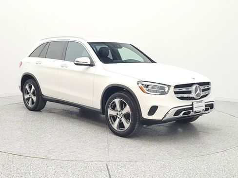 Used 2022 Mercedes-Benz GLC 300 image 3