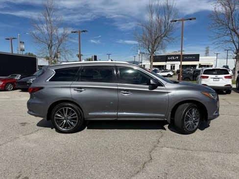 Used 2019 INFINITI QX60 Luxe w/ Sensory Package image 2