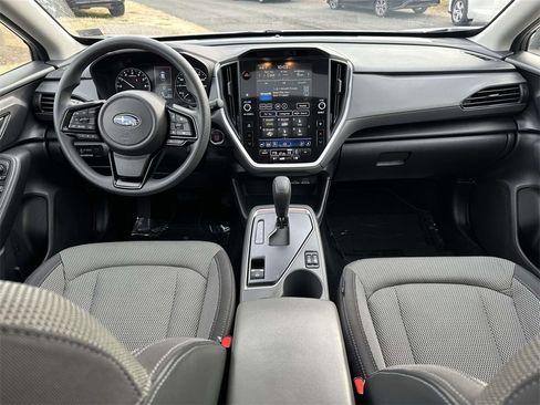 Used 2024 Subaru Crosstrek 2.0i Premium image 2
