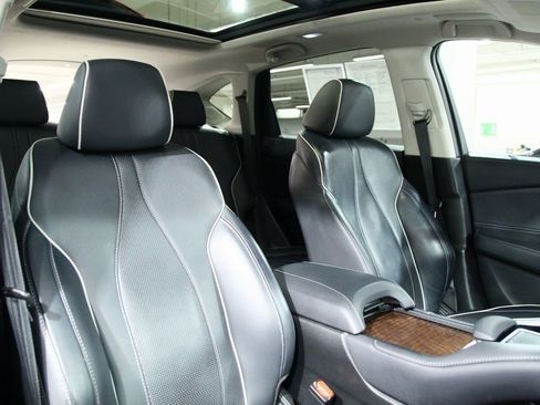 Used 2019 Acura RDX AWD w/ Advance Package image 23