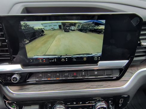 New 2026 GMC Sierra 1500 SLT image 25