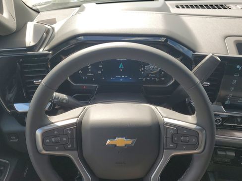 Used 2026 Chevrolet Silverado 3500 LTZ w/ LTZ Premium Package image 23