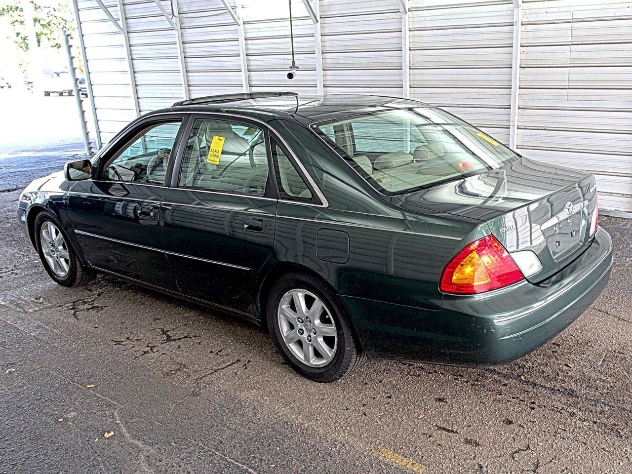 Used 2000 Toyota Avalon XL FWD image 5