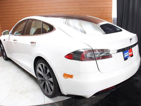 Used 2020 Tesla Model S AWD image 12