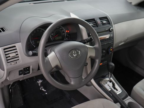 Used 2010 Toyota Corolla LE FWD image 19