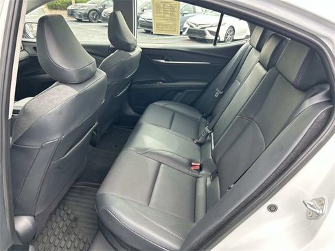 Used 2025 Toyota Camry XLE image 18