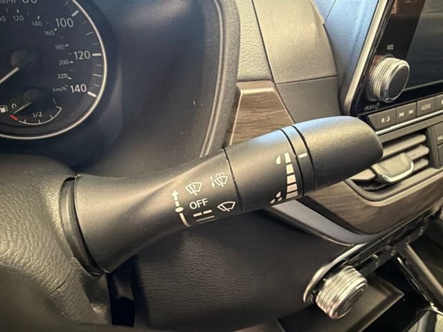 Used 2024 Nissan Altima 2.5 SV FWD image 18
