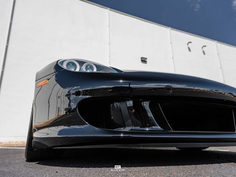 Used 2005 Porsche Carrera GT RWD image 10