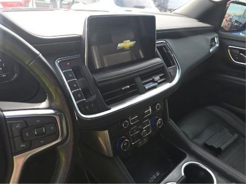 Used 2022 Chevrolet Tahoe Z71 w/ Z71 Off-Road Package image 7