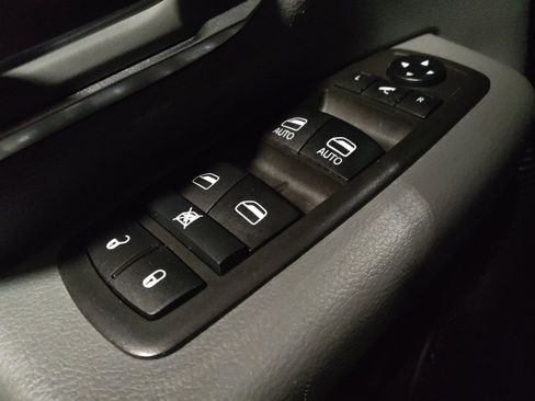 Used 2021 RAM 1500 Big Horn image 27