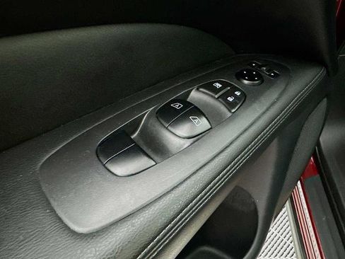 Certified 2020 Nissan Pathfinder SV image 16