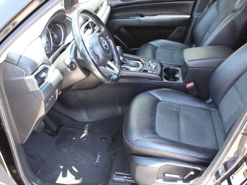 Used 2018 MAZDA CX-5 Touring w/ Preferred Equipment Package FWD image 10