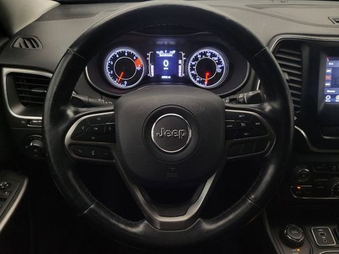 Used 2021 Jeep Cherokee Latitude Plus AWD/4WD image 22