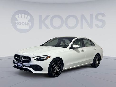 Used 2025 Mercedes-Benz C 300 4MATIC Sedan image 5