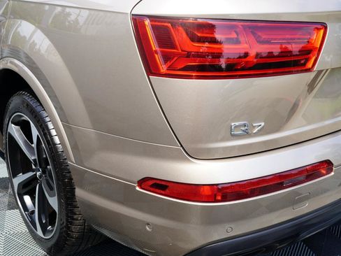 Used 2019 Audi Q7 3.0T Prestige AWD/4WD image 26