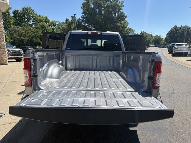 Used 2024 RAM 1500 Big Horn AWD/4WD image 11