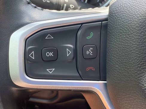 Used 2022 RAM 1500 Big Horn AWD/4WD image 18