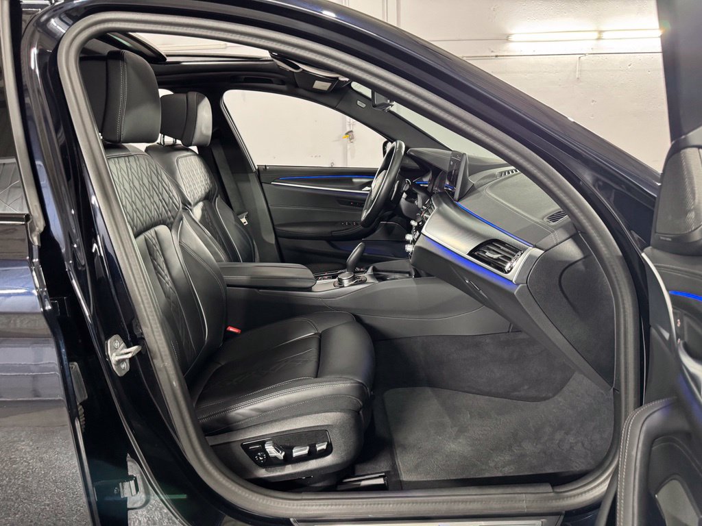 Used 2023 BMW M550i xDrive AWD/4WD image 54