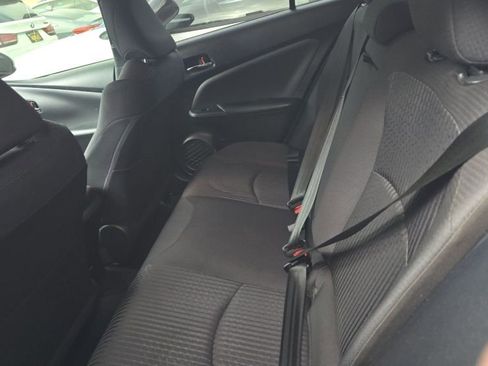 Used 2017 Toyota Prius One image 4