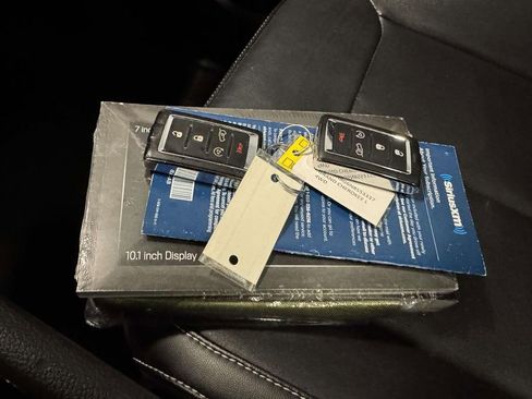 Used 2022 Jeep Grand Cherokee Limited image 32