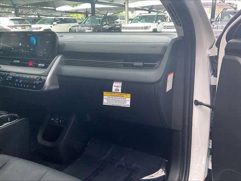 Certified 2026 Hyundai Ioniq 5 SEL RWD image 18