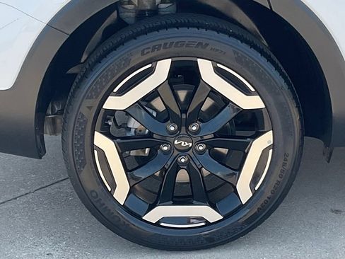 Used 2025 Kia Telluride S FWD image 7