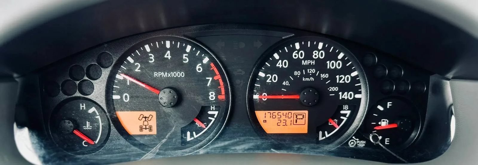 Used 2012 Nissan Frontier SV w/ SV Premium Utility Pkg AWD/4WD image 13