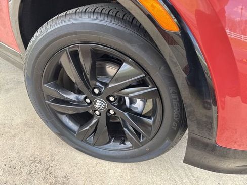 Used 2024 Buick Encore GX Sport Touring image 33