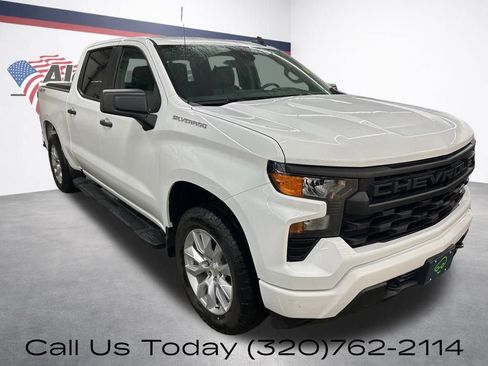 Used 2023 Chevrolet Silverado 1500 Custom AWD/4WD image 3