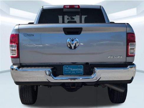 Used 2024 RAM 2500 Tradesman w/ Chrome Appearance Group AWD/4WD image 4