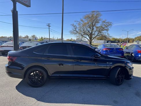 Used 2020 Volkswagen Jetta R-Line w/ R-Line Cold Weather Package image 8