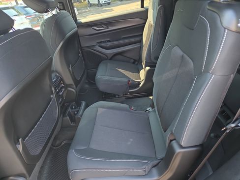 New 2025 Jeep Grand Cherokee L Laredo RWD image 6
