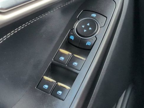 Used 2020 Ford Explorer XLT w/ Equipment Group 202A RWD image 22