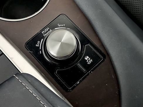 Certified 2022 Lexus RX 350 FWD w/ Premium Package image 31