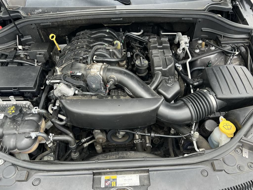 Used 2019 Jeep Grand Cherokee Summit AWD/4WD image 29