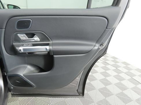 Used 2026 Mercedes-Benz GLB 250 image 27