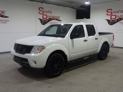 Used 2021 Nissan Frontier SV w/ Midnight Edition Floor Mats