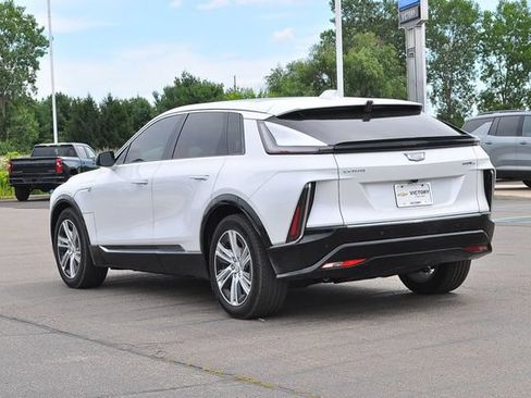 Used 2024 Cadillac Lyriq Tech w/ LPO, Floor Liner Package AWD/4WD image 5