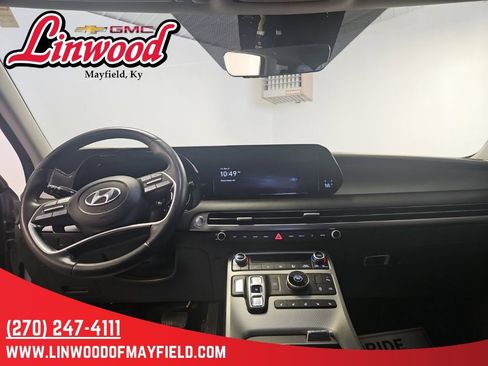 Used 2023 Hyundai Palisade SEL w/ Premium Package FWD image 15