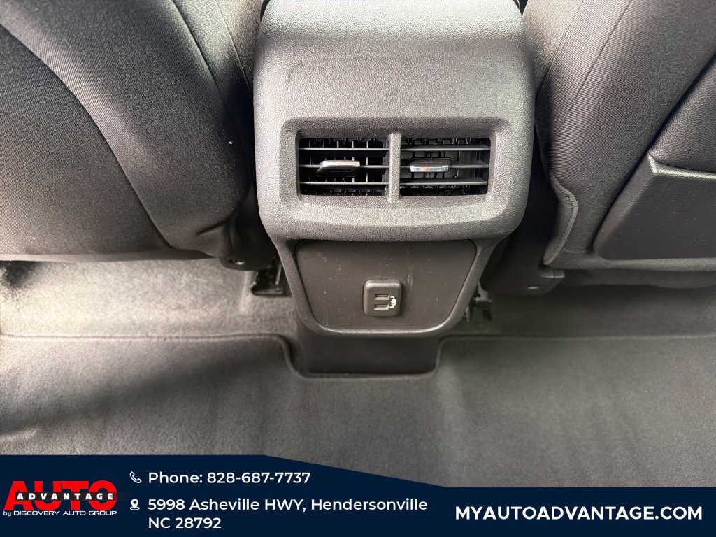 Used 2024 GMC Terrain SLE AWD/4WD image 31