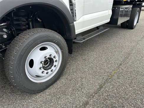 New 2024 Ford F550 4x4 Regular Cab Super Duty image 12