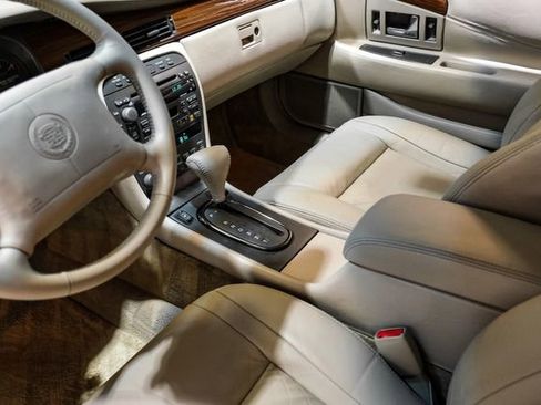 Used 2000 Cadillac Eldorado ESC w/ Comfort/Convenience Pkg image 23