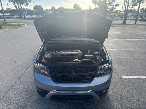 Used 2019 Dodge Journey Crossroad FWD image 11