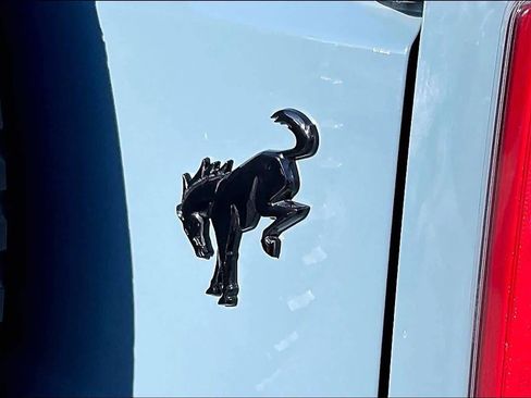 Used 2022 Ford Bronco Wildtrak image 9