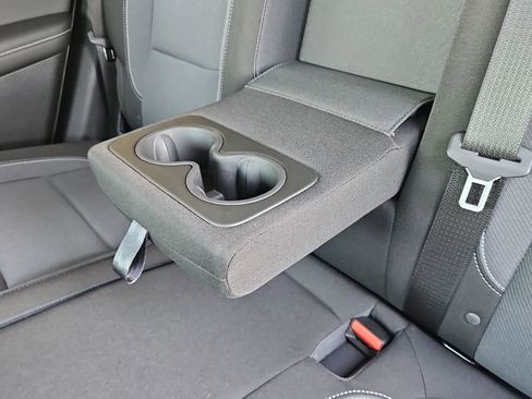 New 2026 Chevrolet Blazer LT w/ Convenience Package image 30