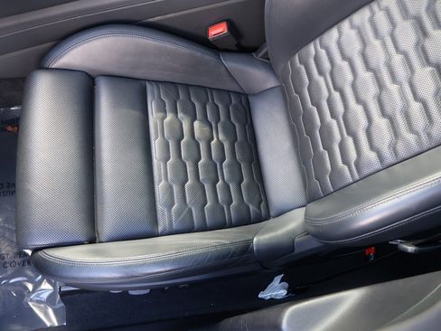 Used 2023 Audi e-tron GT Premium Plus w/ Performance Package image 33