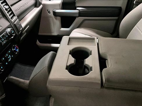 Used 2018 Ford F250 XLT image 17